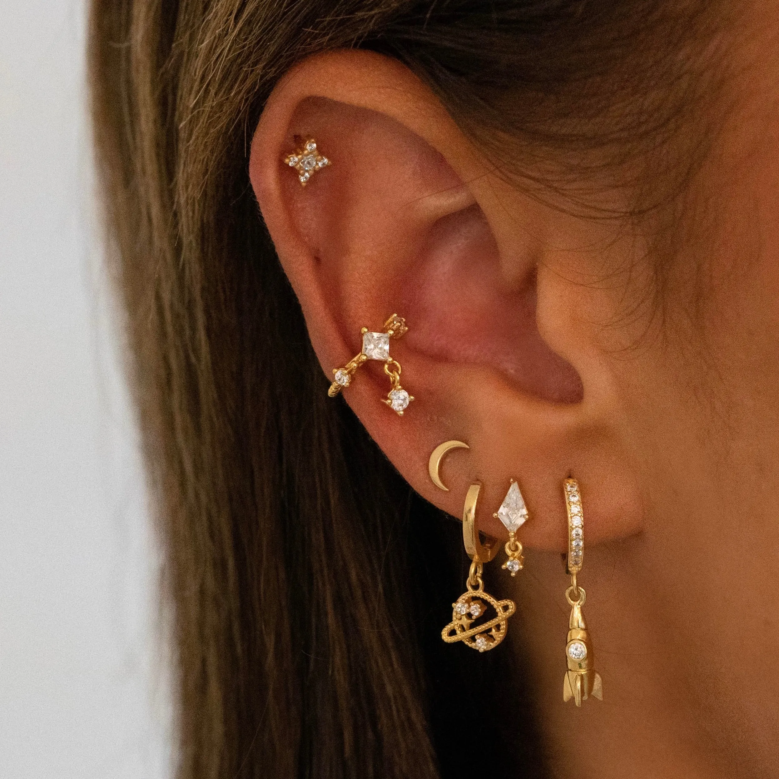 Delicate Crystal Earpin